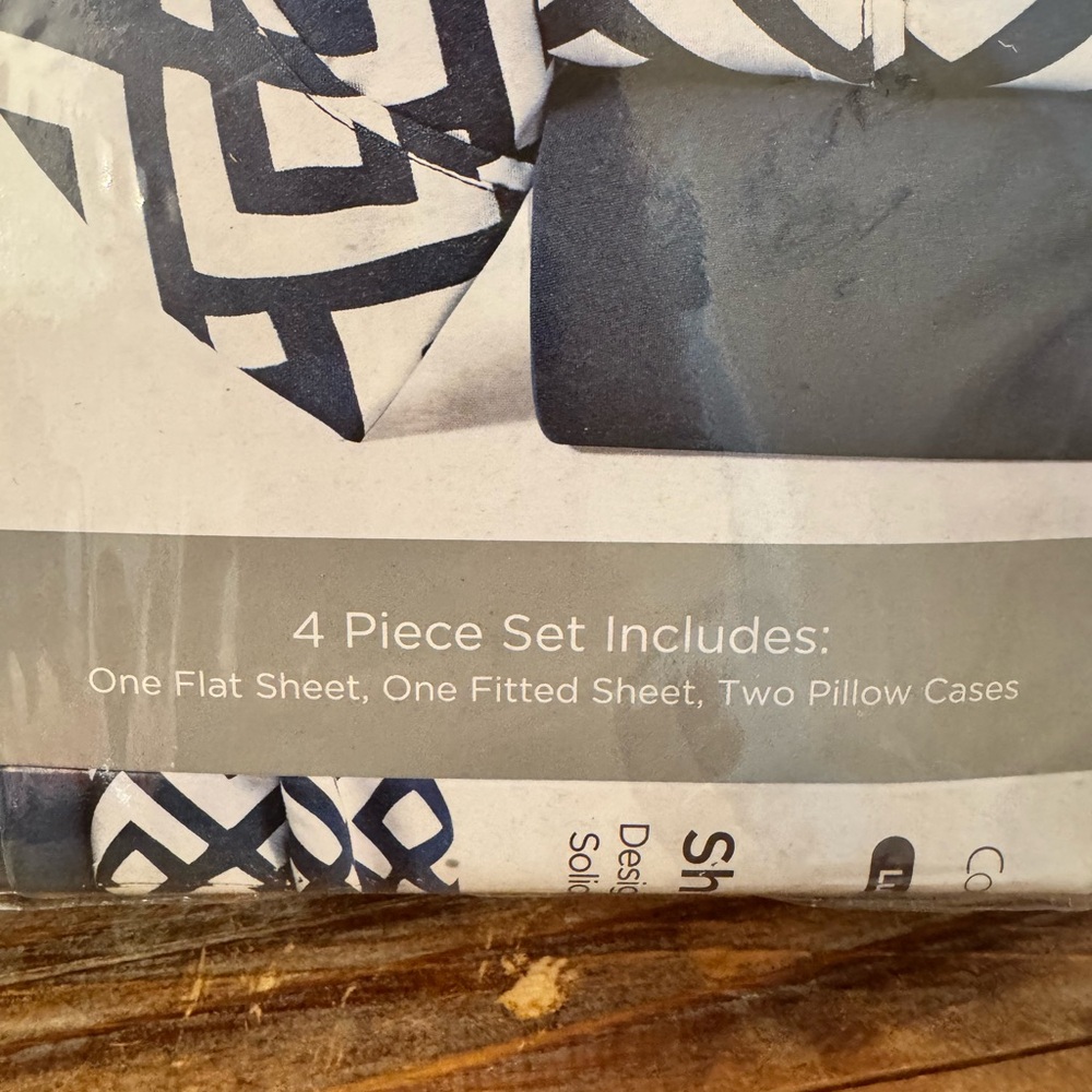 COMFORT BAY FULL SHEET SET New in Package Navy and White design - Picture 6 of 6